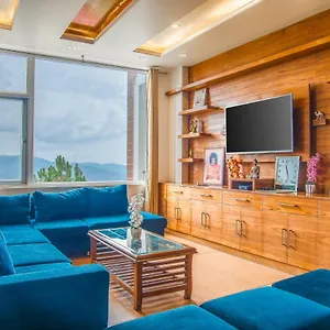Homestay The White Haven